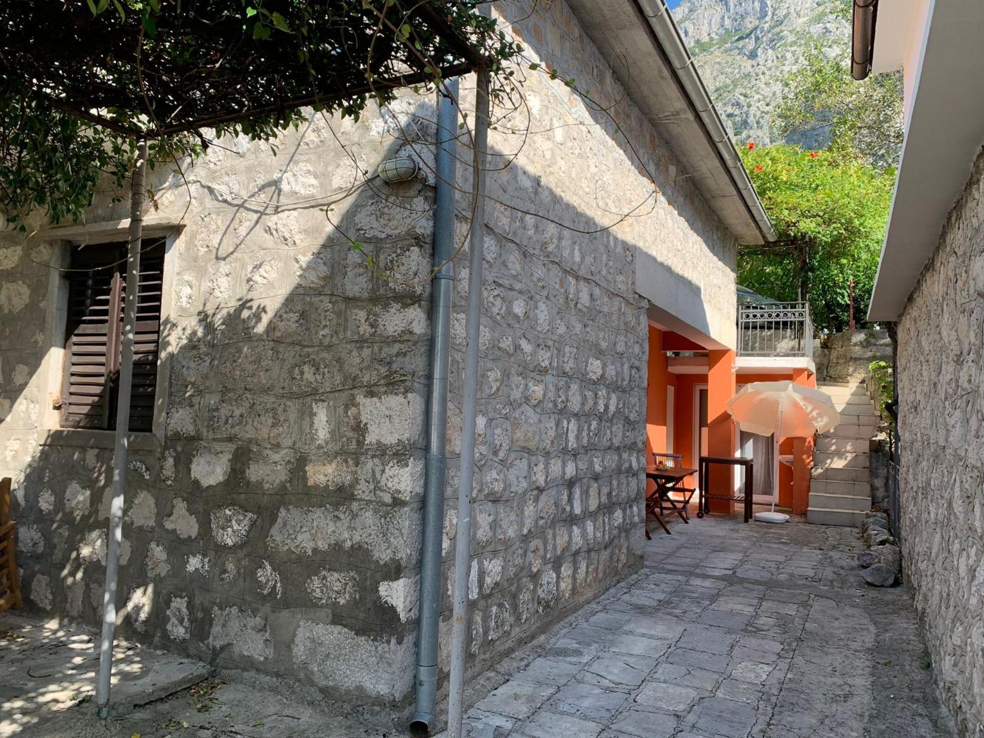 Villa Petrana Kotor Exterior photo